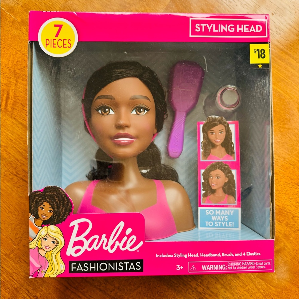 NIB-Barbie Fasionistas Styling Head-Black Hair